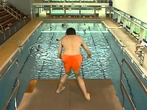 Mr Bean at the Swimming Pool Mr Bean im Schwimmbad YouTube - YouTube