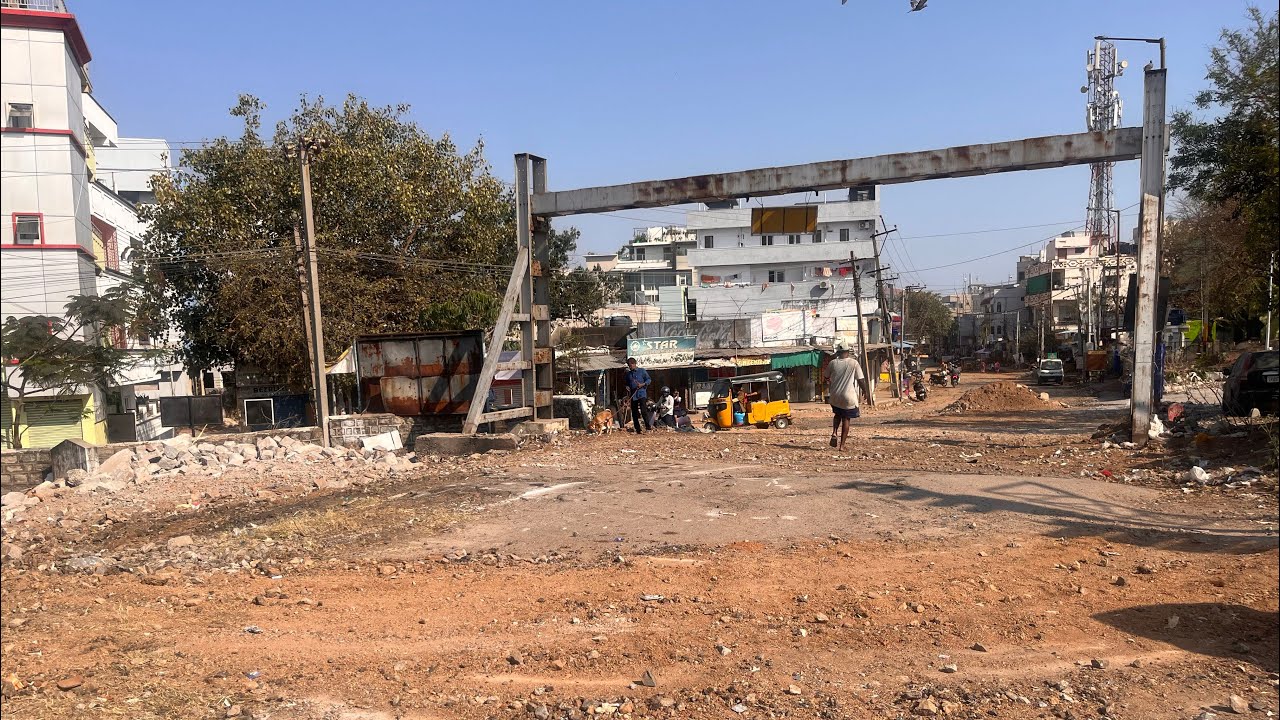 Низкоэтажный подземный переход возле железнодорожного переезда у станции Сафеелгуда. Часть 1.