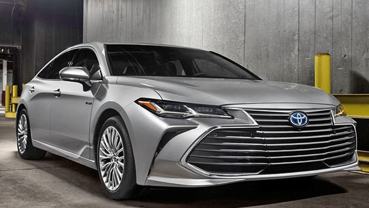 Тойота представила седан нового поколения Toyota Avalon Тойота представила седан нового поколения Toyota Avalon