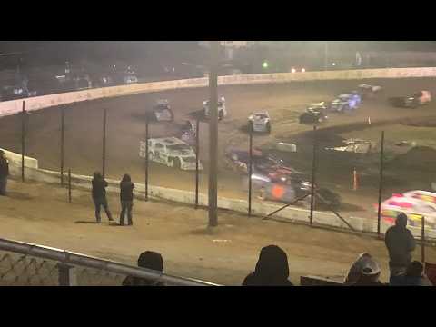 United by Dirt Midwest Modified Tour prelude Feature Electric City Speedway