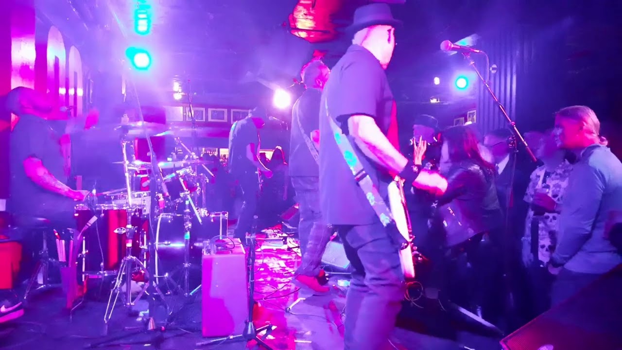 Witchdoktors lightening strike 100 club 29 11 25