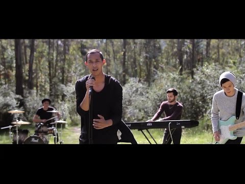 Sigo Caminando - Nasion (VideoClip Oficial)
