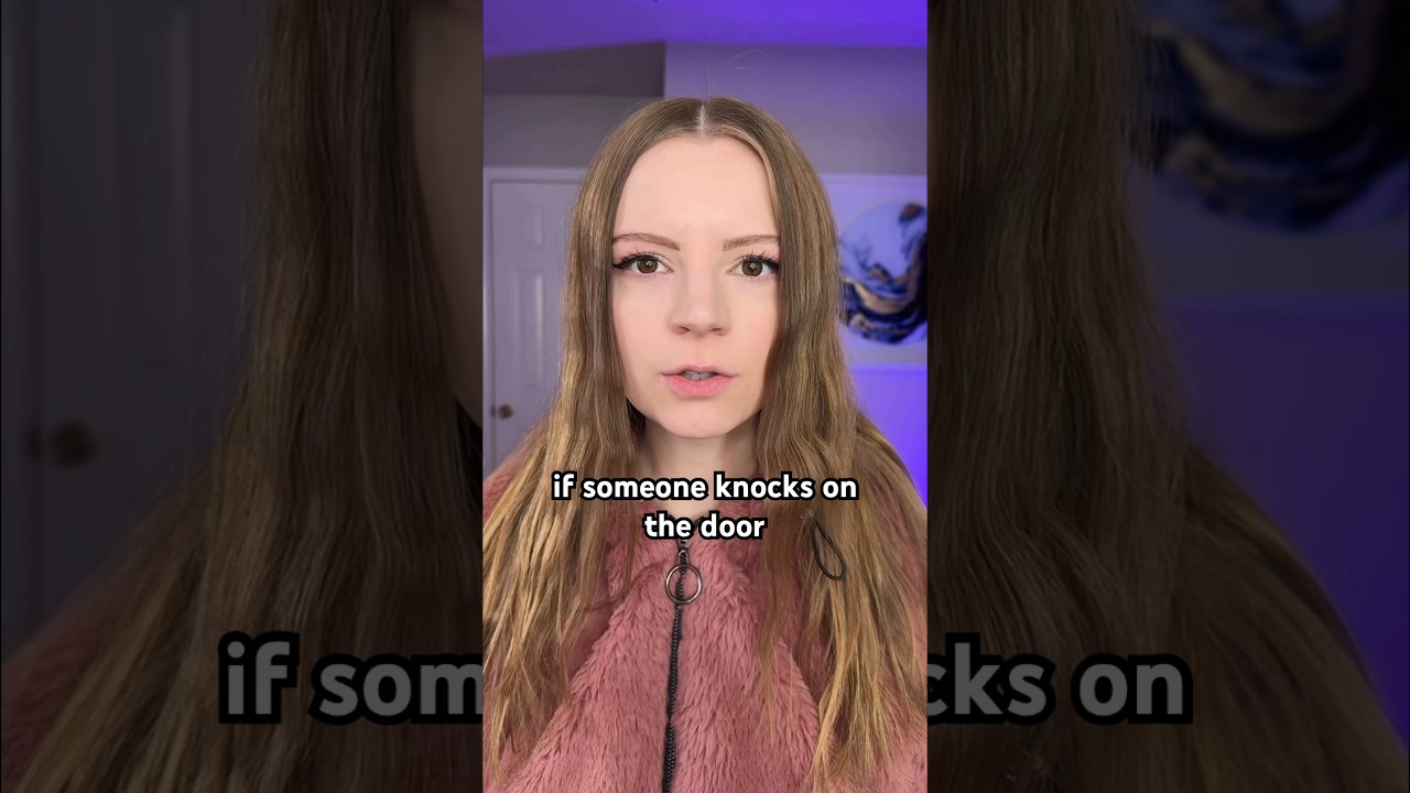 Watch The best response when someone knocks on the door on YouTube Watch The best response when someone knocks on the door on YouTube