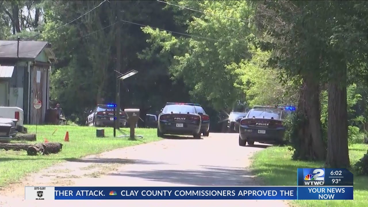 One in custody after standoff in Terre Haute - YouTube