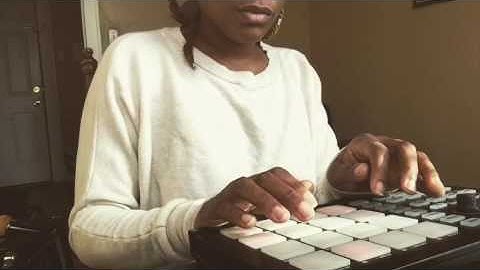 Maschine Mikro - Using Scale Mode to Make Chord Progressions