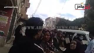 شاهد| رشاوى ومبالغ مالية وشحن للناخبين بلجان البدرشين بجولة الإعادة لانتخابات النواب