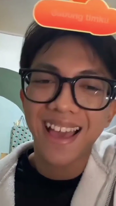 gue suka sama loh he emang iya bagi wa dong 😁