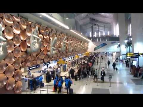 Видео: Кому принадлежит аэропорт Дели?