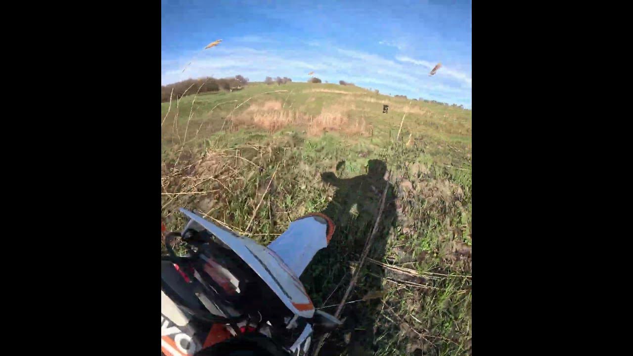 Топливо ты открыл краник? #мостовской #эндуро #отдых #enduro #горы # ...