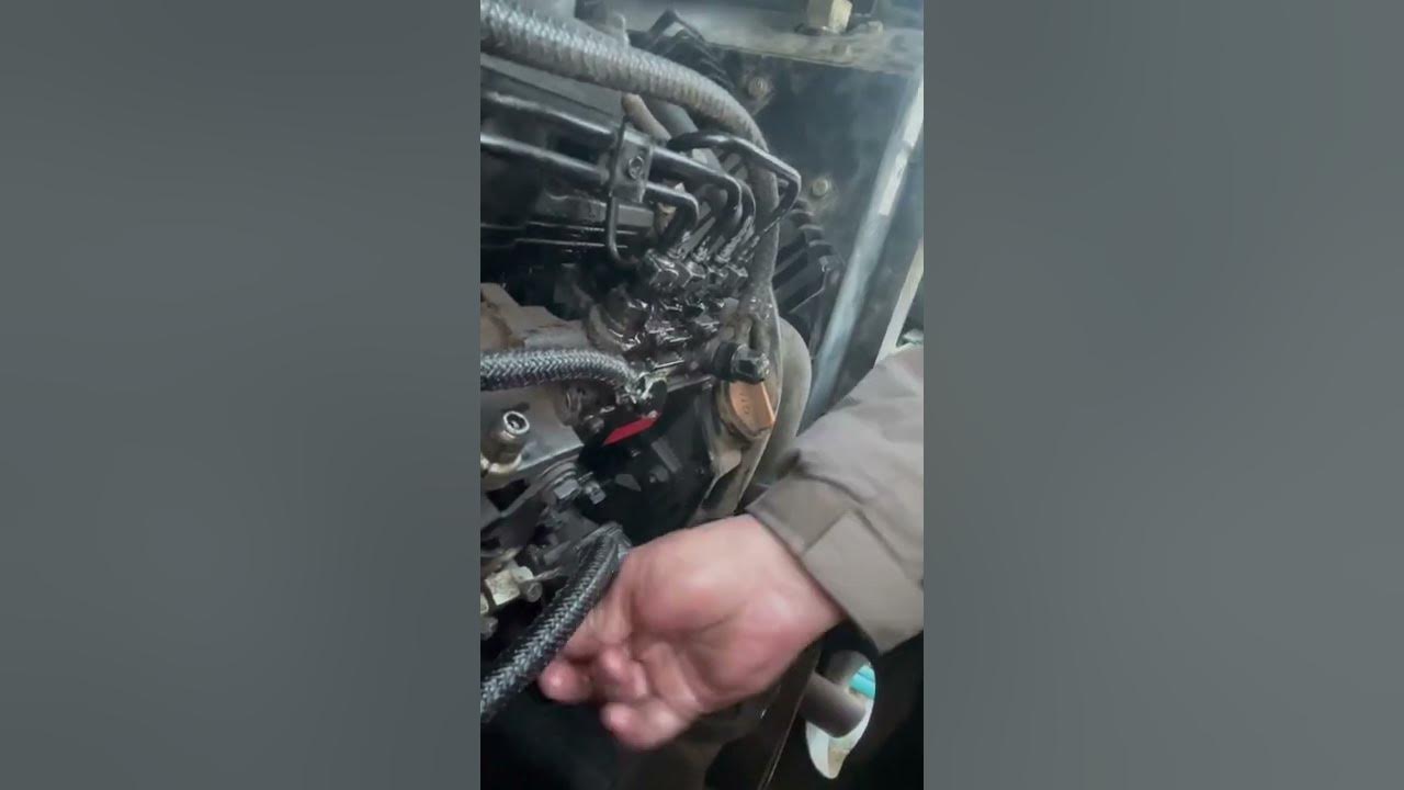 Part 1 Mechanic Shows How to Bleed Air Out of Fuel Lines on Mini