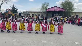 23 Nisan Halay Ekibi Vani̇pekyolu Hürriyet Ortaokulu