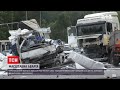 На трасі "Київ-Одеса" сталась аварія за участю двох вантажівок та мікроавтобуса