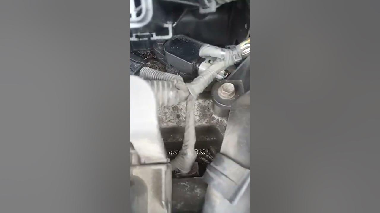 2007 prius p2601 and humming noise - YouTube