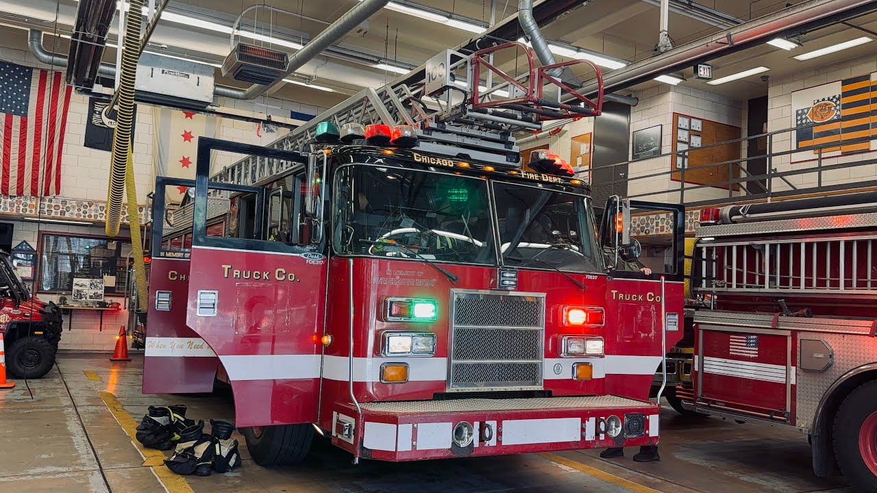 chicago fire department Ambulance 74 Engine 13 Truck 6 (Spares) responding