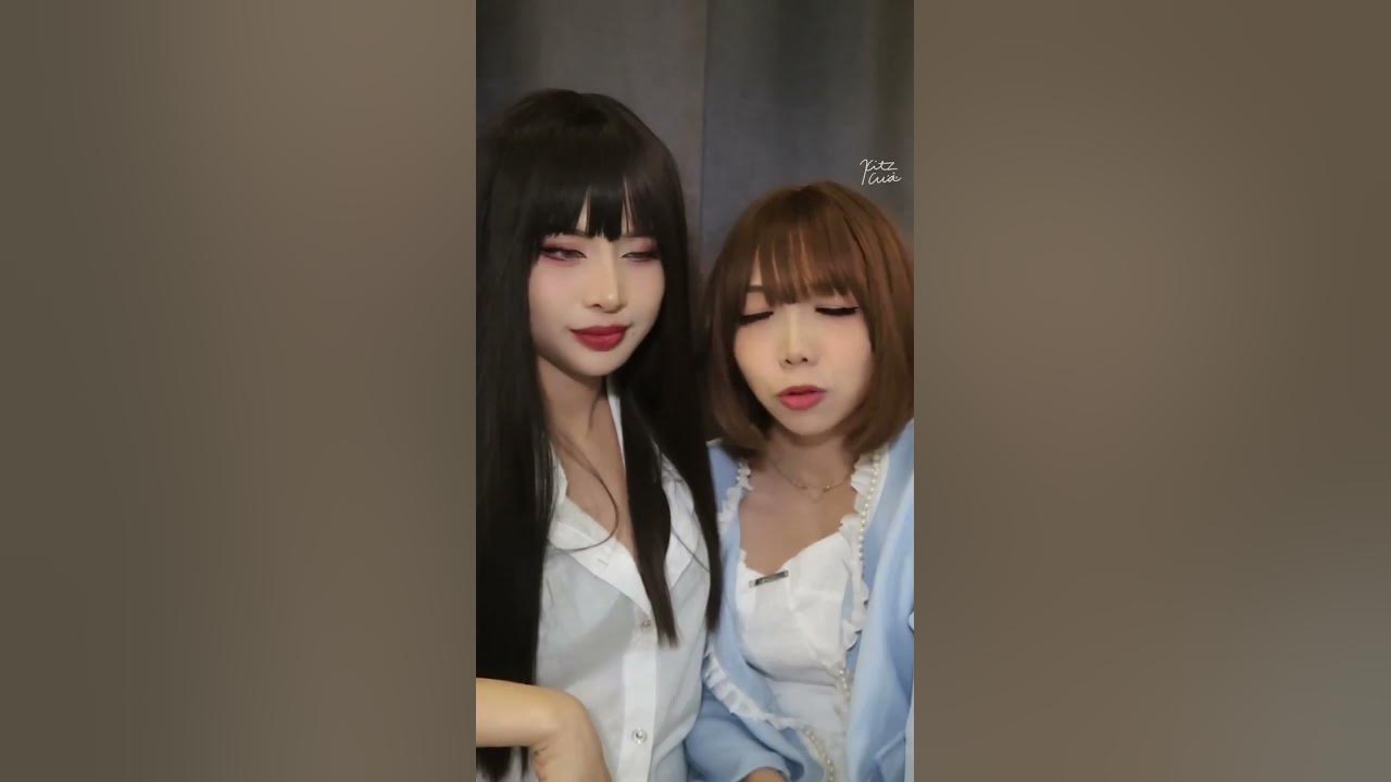 Just two bffs in a room~ 😋 - YouTube
