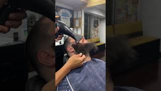 Using a hairdryer on a long beard #beard #boxed #beards #shorts #alignment #barbersbrazil #barber...