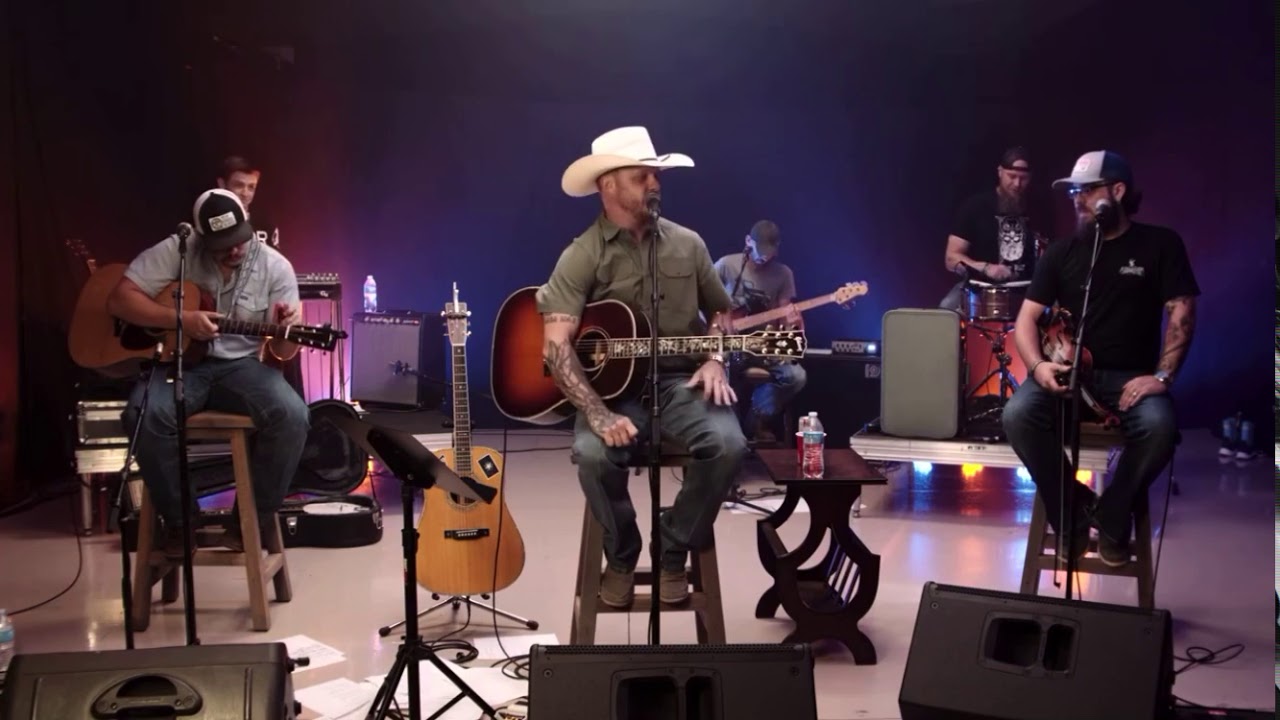 Cody Johnson cover “you look so good in love” YouTube