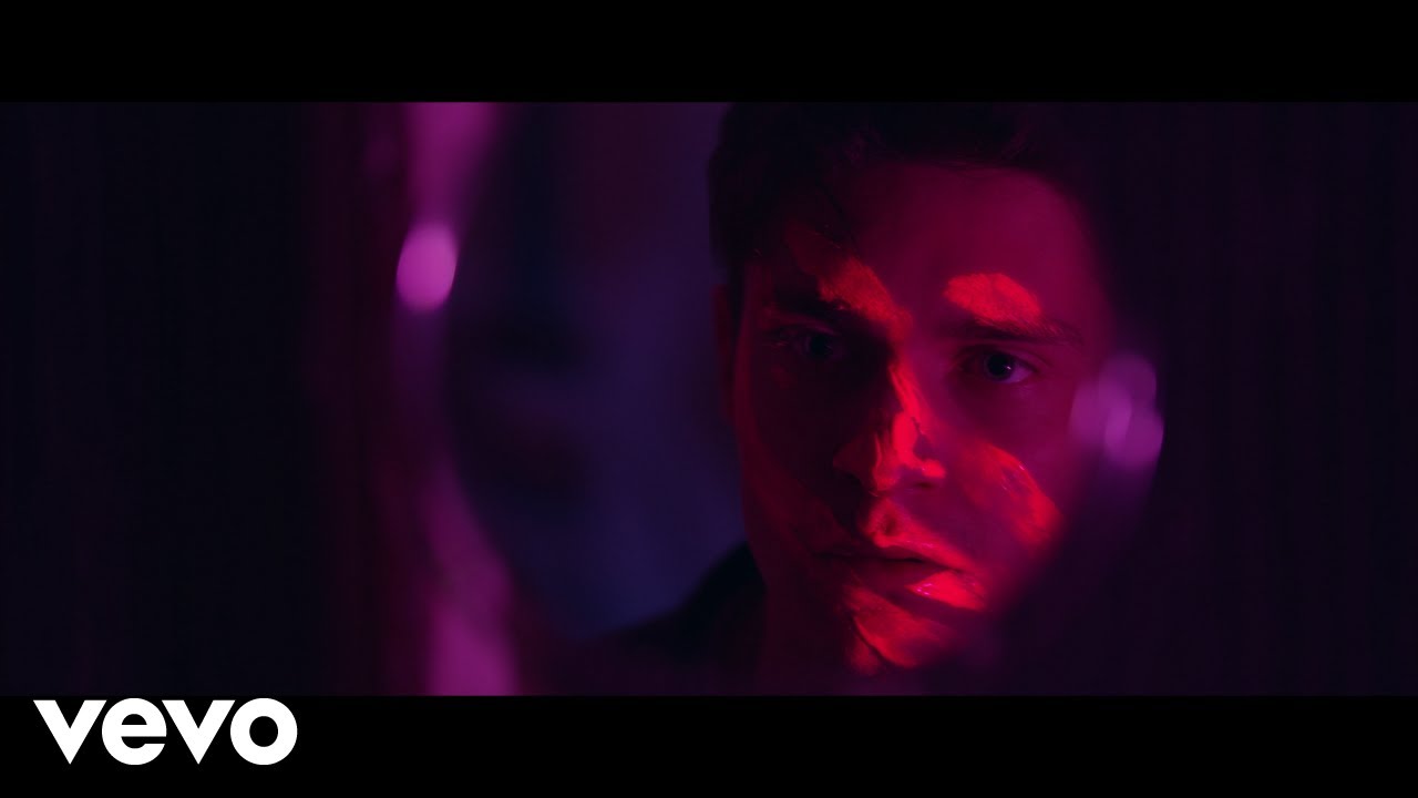 Jakub Moulis - Noc střídá den