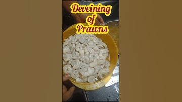 Deveining Shrimp Without Opening the Back|Deveining of prawns#shorts