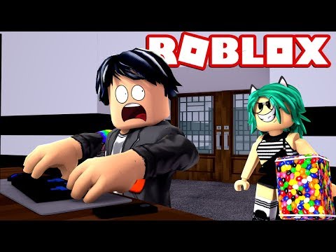 Mi Novia Es La Bestia Mas Rapida De Flee The Facility En Roblox - fiesta de pijamas en roblox srtaluly thewikihow