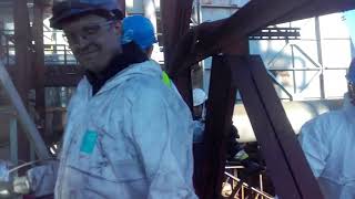 Catalyst replacement in nitrogen medium