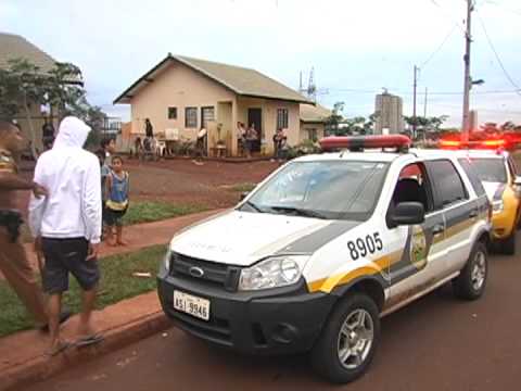 bandidos atacam residência em Sarandi, roubam dinheiro e carro da família e PM prende suspeito.