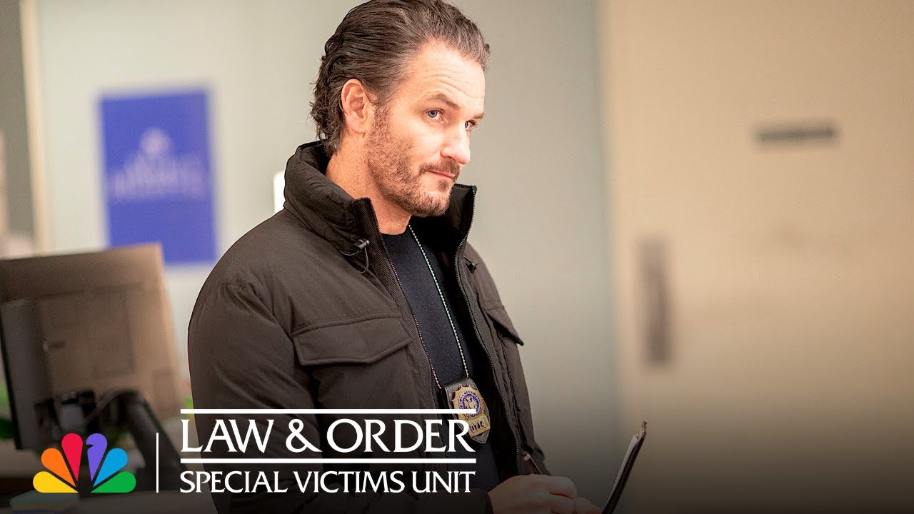 Benson Offers Bruno Rollins’ Old Desk | NBC’s Law & Order: SVU