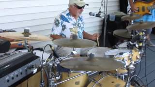 Wipeout Dynamic Drum Duo Labor Day 2015 chords