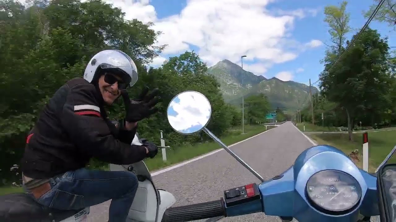 Vespa PX 177 VMC contro quattrini M1X salita Passo Rest