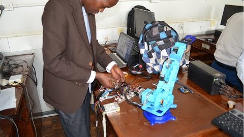 Controling the Robotic arm using KL25Z