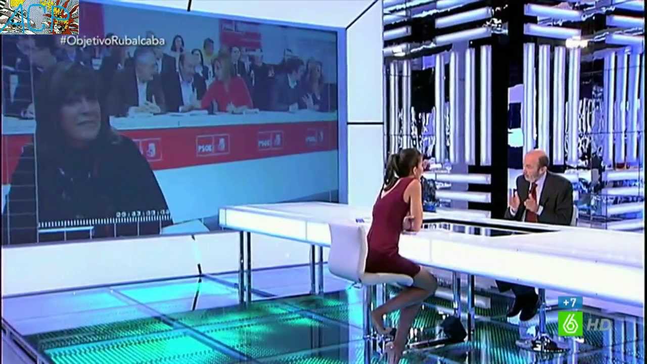 Ana Pastor - increible en mini vestido rojo