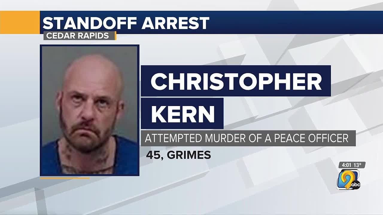 Two arrested following standoff in Cedar Rapids - YouTube
