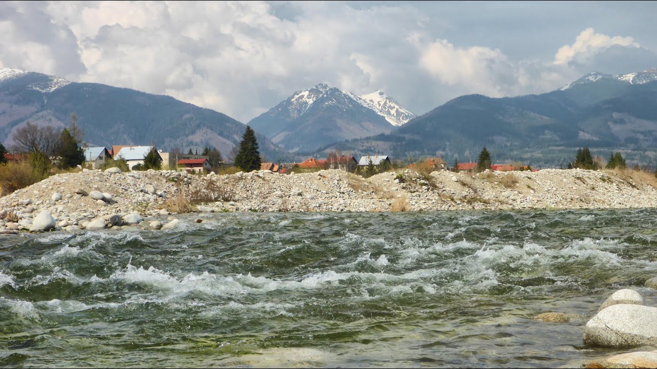 Kayaking on Bela river.  Podbanske-Dovalovo 🇸🇰.