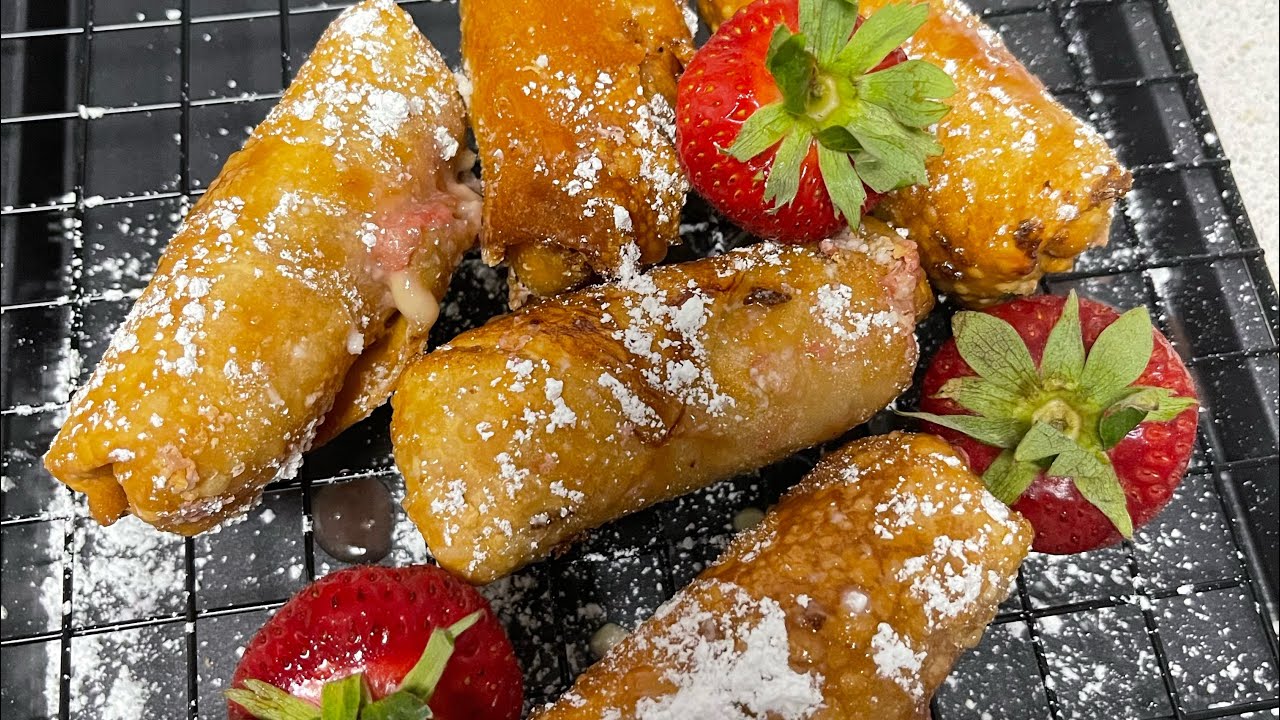 Strawberry Cheesecake Egg Rolls ❤️🤍 