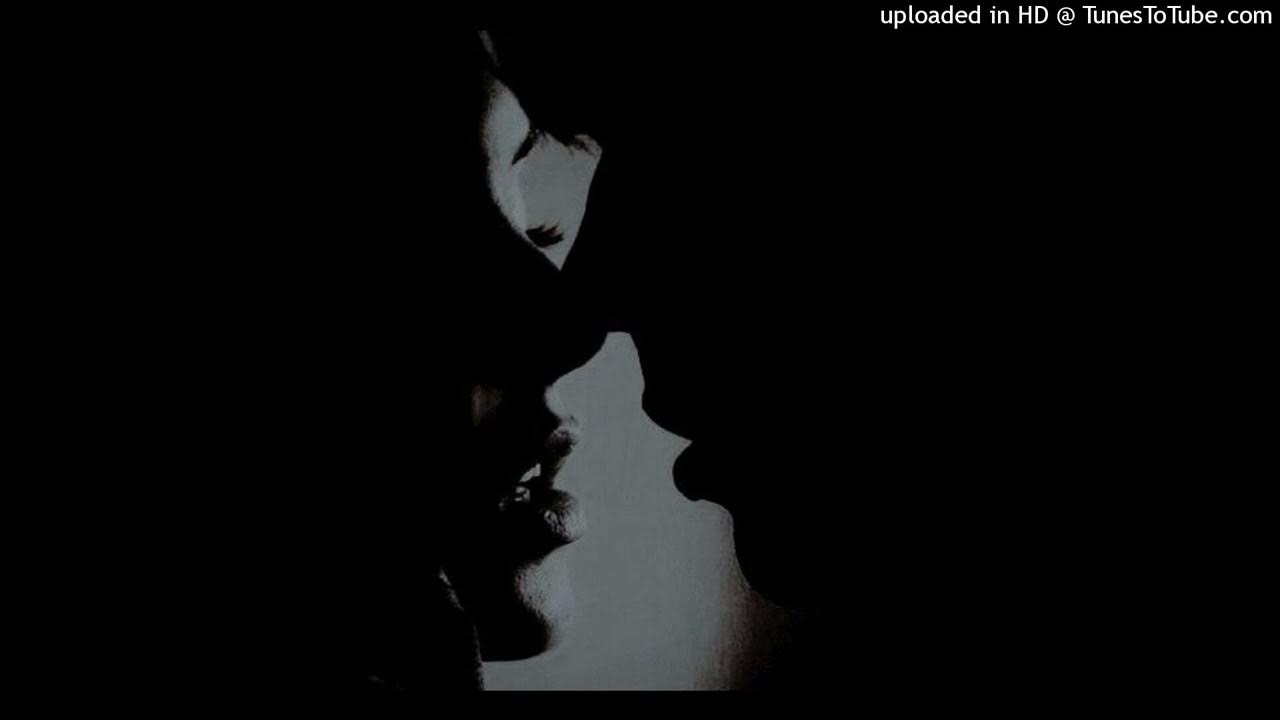 Губы шепчут. Целую твое ушко. Раствориться в нежности любви. Целую в губы. Поцелуй картинки.