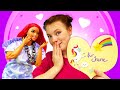 Spielspaß mit Barbie und Irene. Valentinstag. Puppen Video auf Deutsch