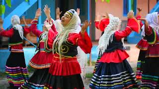 رقص محلی گیلانی با آهنگ رعنا گروه رستاک با اجرای گروه شاعره دنس