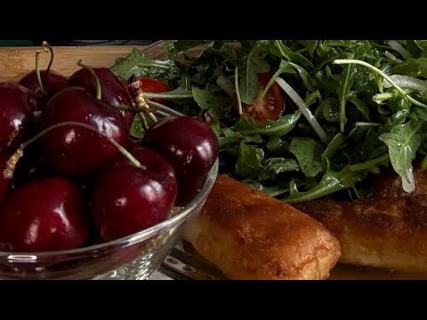 Вертикальное видео 🔴 Легкий и полезный ужин: салат 🥗 рыба 🐟 черешня 🍒 Как праздновать День Рождения❓