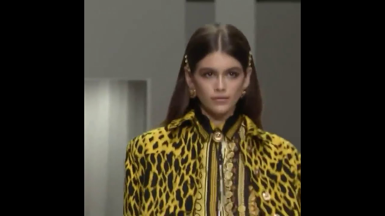 Kaia Gerber catwalks for Versace Springs Summer 2018 Fashion Show 