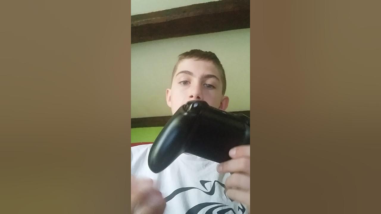 Changer les piles de Xbox one. zozo du 08 YouTube