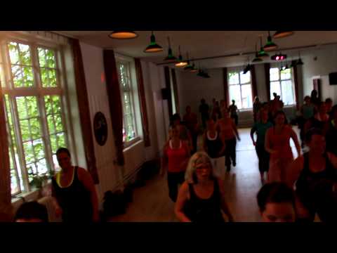 Zumba Fitness Class With Dennis Thomsen (Candyman,...