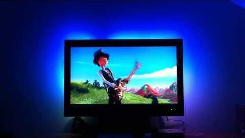 AmbiPi - XBMC, Raspberry Pi, Boblight & WS2801 pixels