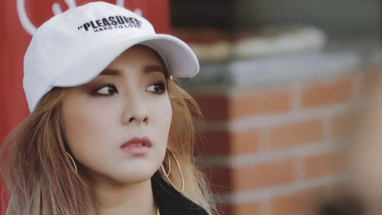 BIGBANG - GIRLFRIEND ft Sandara Park [M/V] - Daragon Series