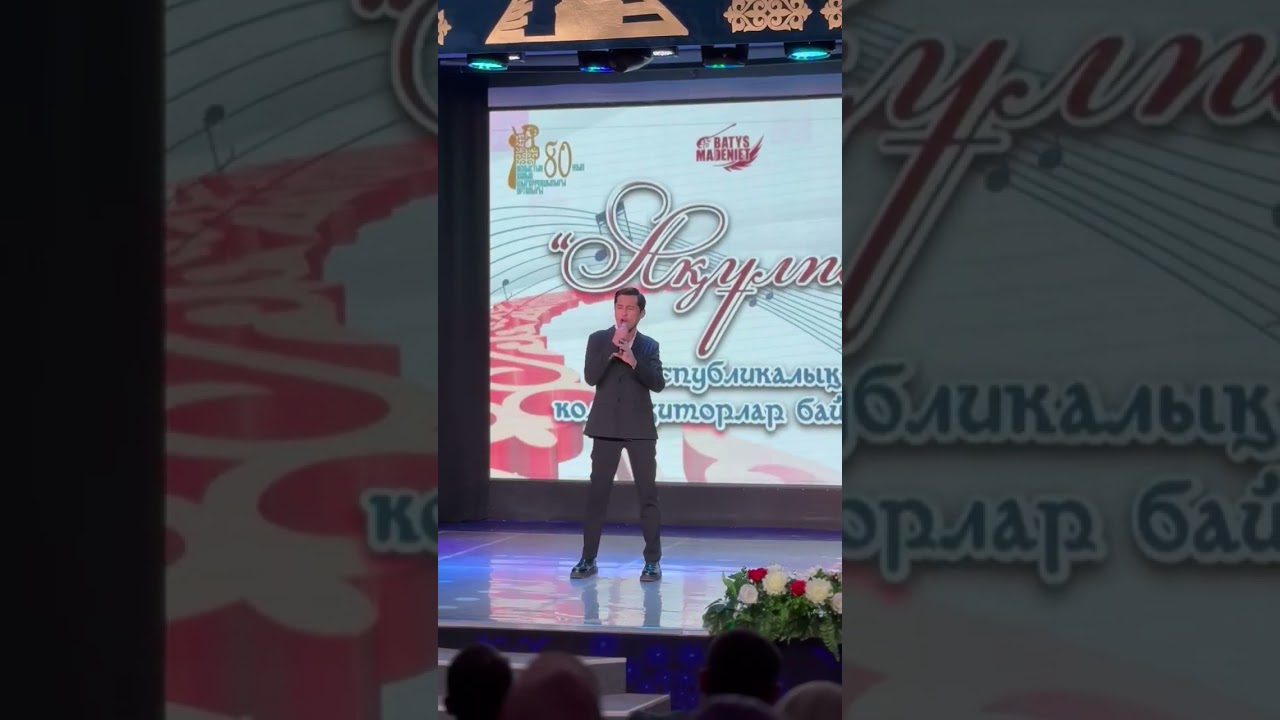 Шұлықтағы неміс қыз-келіншектері Ормандағы секс