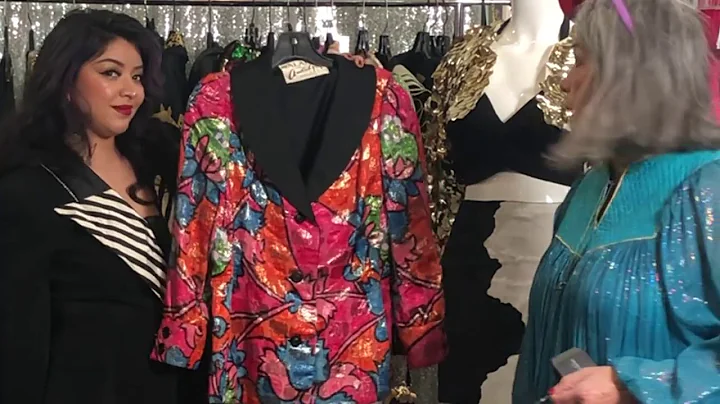 Selena a Mexican American Icon Who Defined 90s Sty...