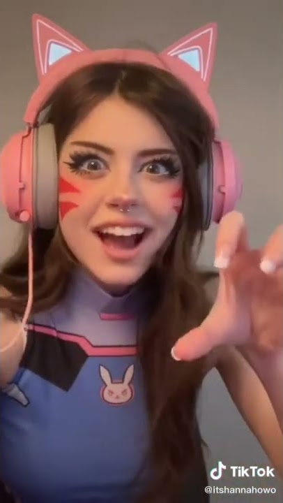 cute hannahowo dva cosplay 🖤🖤 #tiktok #shorts #cosplay #diva #hot