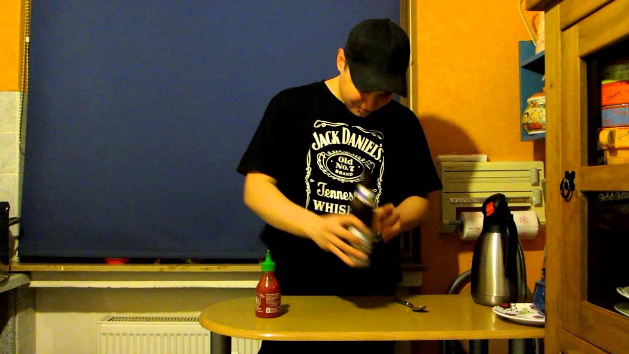 1000 Ways To Open A Beer - 167: Sriracha Sauce (...and drinking beer with Sriracha sauce)