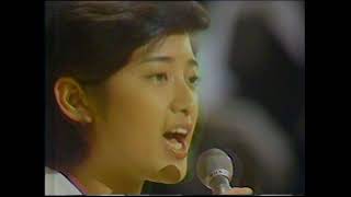 山口百恵 - 夏ひらく青春