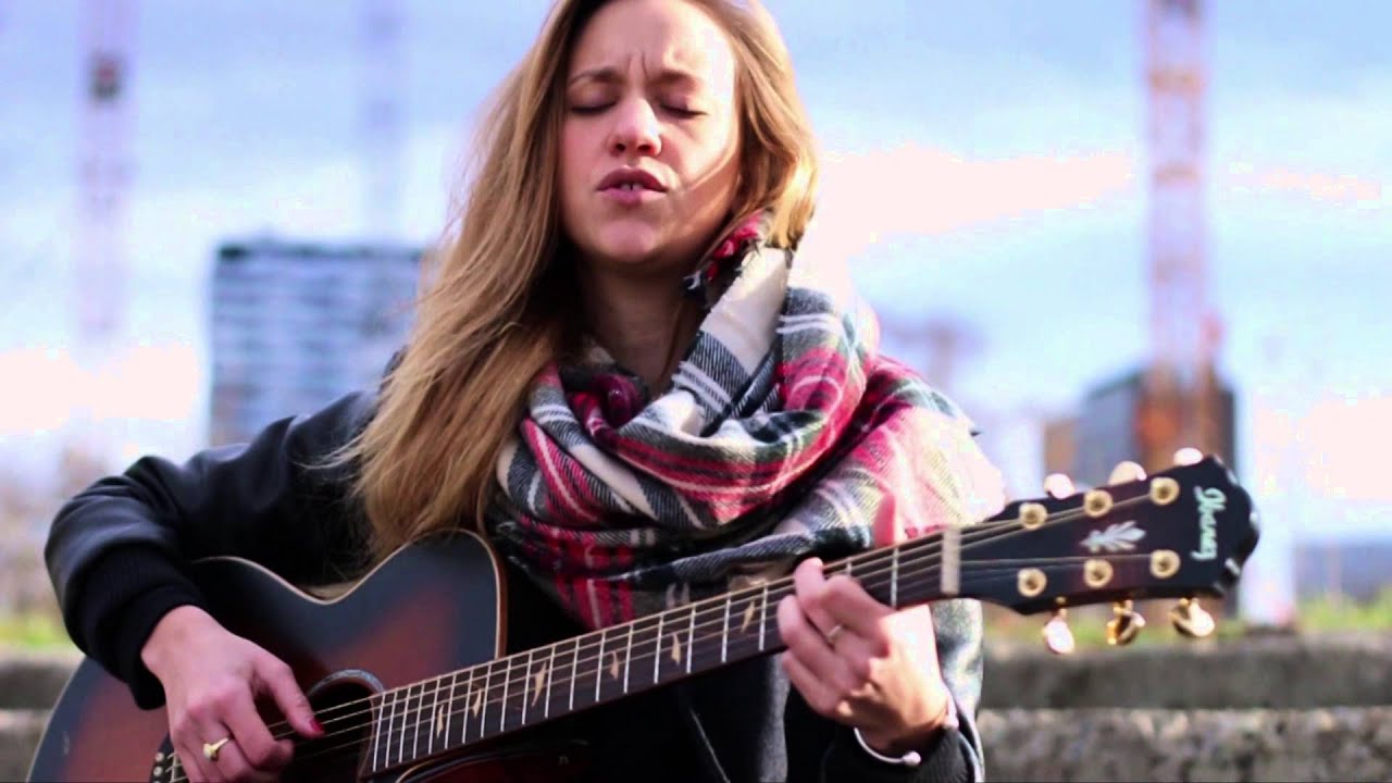 One Song.One Take: Anna Kaenzig - Hold on (Tom Waits Cover)