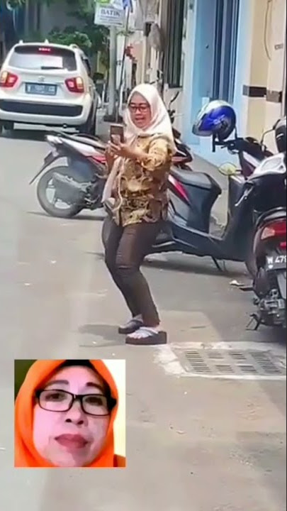 BU GURU VIRAL DI SOSMED DENGAN JOGETAN ALA²#SHORTS#STORYWA